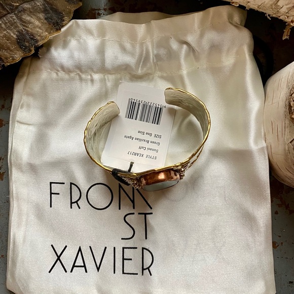 From St Xavier Sunasi Green Agate Cuff Bracelet - Picture 4 of 4